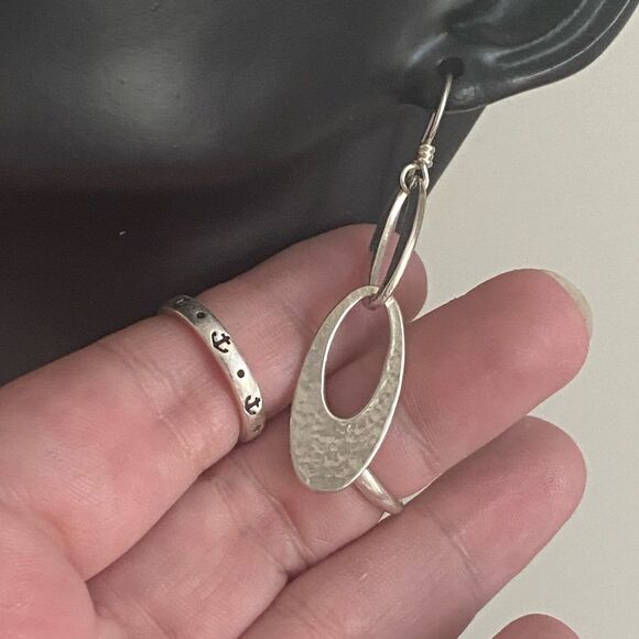 James Avery Retired Sterling Silver Hammered Oval Link Earrings - Picture 3 of 5